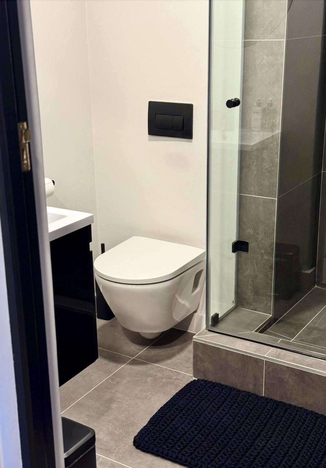 Modern Cbd Apartment Cape Town