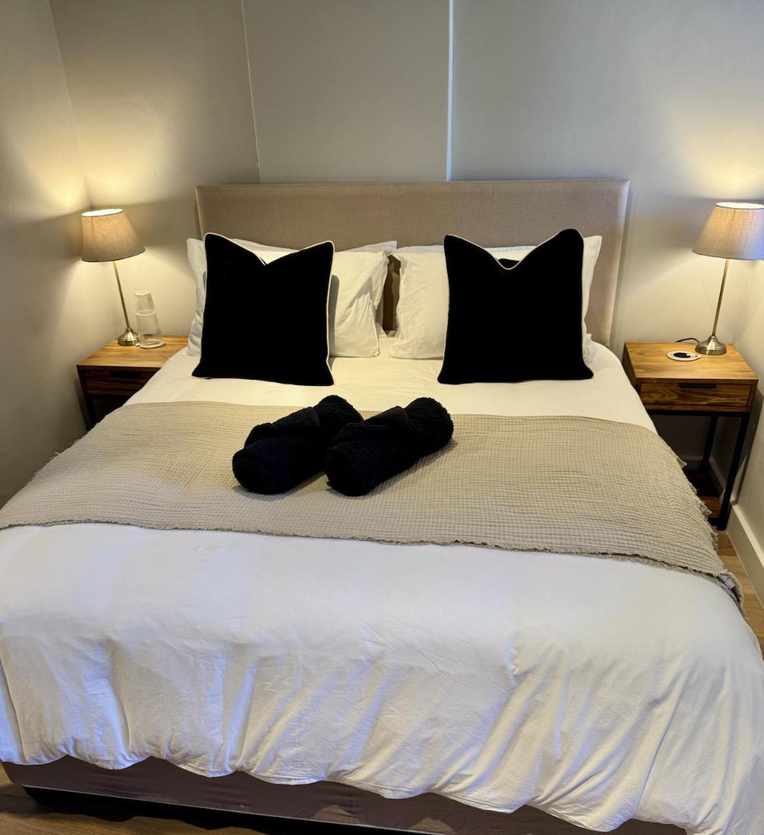 Modern Cbd Apartment Cape Town